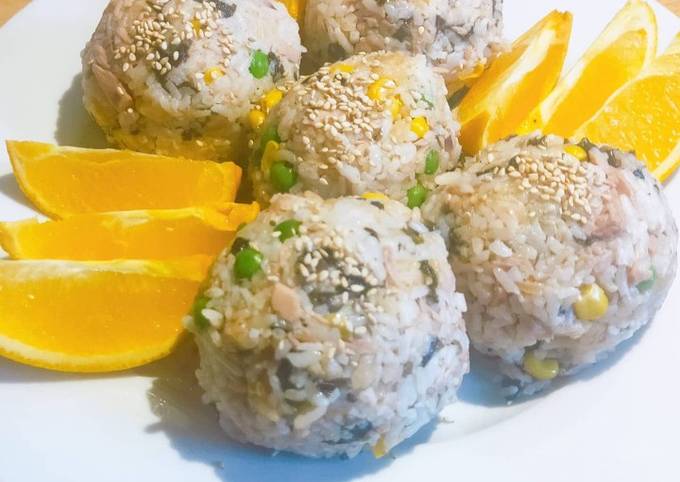 How to Make Super Quick Homemade Korean tuna rice ball