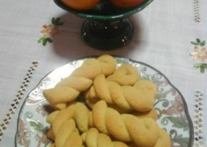 κύρια φωτογραφία συνταγής Κουλουράκια μοσχομυριστά πορτοκάλι-κανέλα