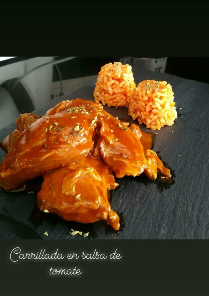 Una foto de Carrillada en salsa de tomate🍅