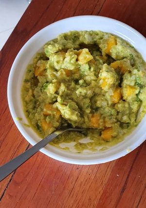 Una foto de Guacamole de mango