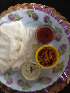 નીર ઢોસા(neer dosa recipe in gujarati) રેસીપી મુખ્ય ફોટો