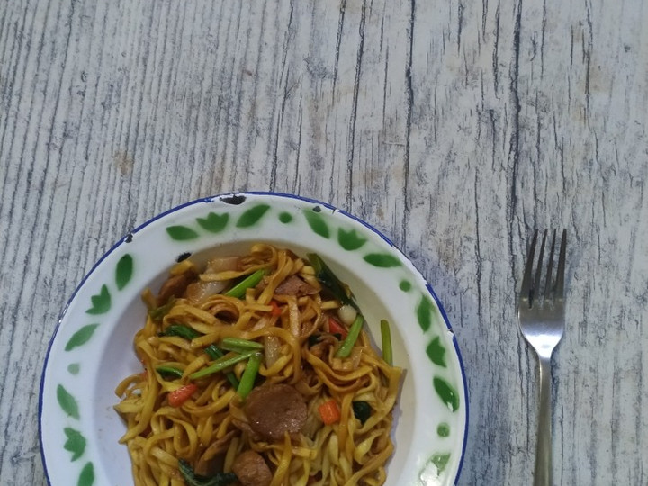 Langkah Mudah untuk Membuat Mie Goreng Baso Sayur, Enak Banget