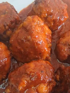 Una foto de Albóndigas en salsa de vino tinto