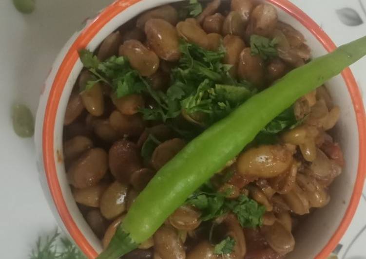 The Simple and Healthy Lima beans curry