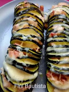 Una foto de Calabacín con bacon y queso