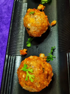 साबूदाना वड़ा (sabudana vada recipe in Hindi) रेसिपी मुख्य फोटो