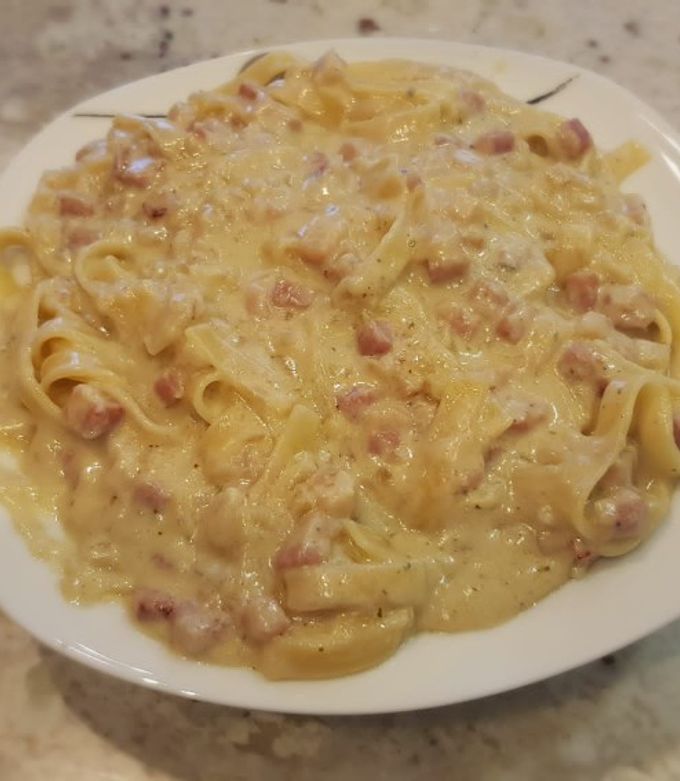 https://img-global.cpcdn.com/recipes/ef7a7b7ecbf43cad/680x781cq80/tagliatelli-en-salsa-de-queso-azul-y-bacon-foto-principal.jpg