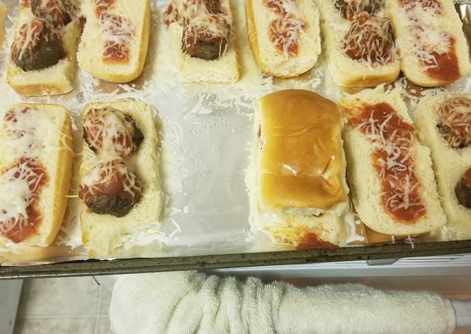 Steps to Make Favorite Meatball subs for Vegetarian Food