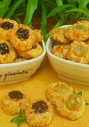 Foto resep Peanut cookies with jam (jam Thumbprint)