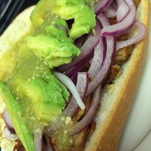 Torta de cochinita pibil