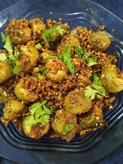 ભરેલા ગુંદા નું શાક (Stuffed Gunda Sabji Recipe In Gujarati) રેસીપી મુખ્ય ફોટો