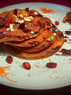 બનાના પેન કેક(Banana pan cake recipe in Gujarati) રેસીપી મુખ્ય ફોટો