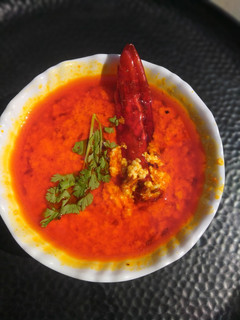 દહીં તીખારી (Dahi Tikhari Recipe In Gujarati) રેસીપી મુખ્ય ફોટો