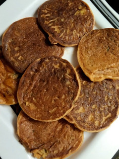 ચીલા (Chila Recipe in Gujarati) રેસીપી મુખ્ય ફોટો