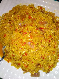 Indomie da kwai ainihin hoton girkin