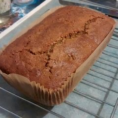 A picture of Pear and Rye Cake.