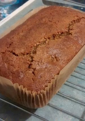 A picture of Pear and Rye Cake.