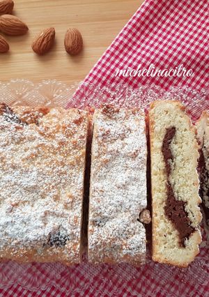 Foto di Sbriciolata di mandorle con ripieno di Nutella 🍫
