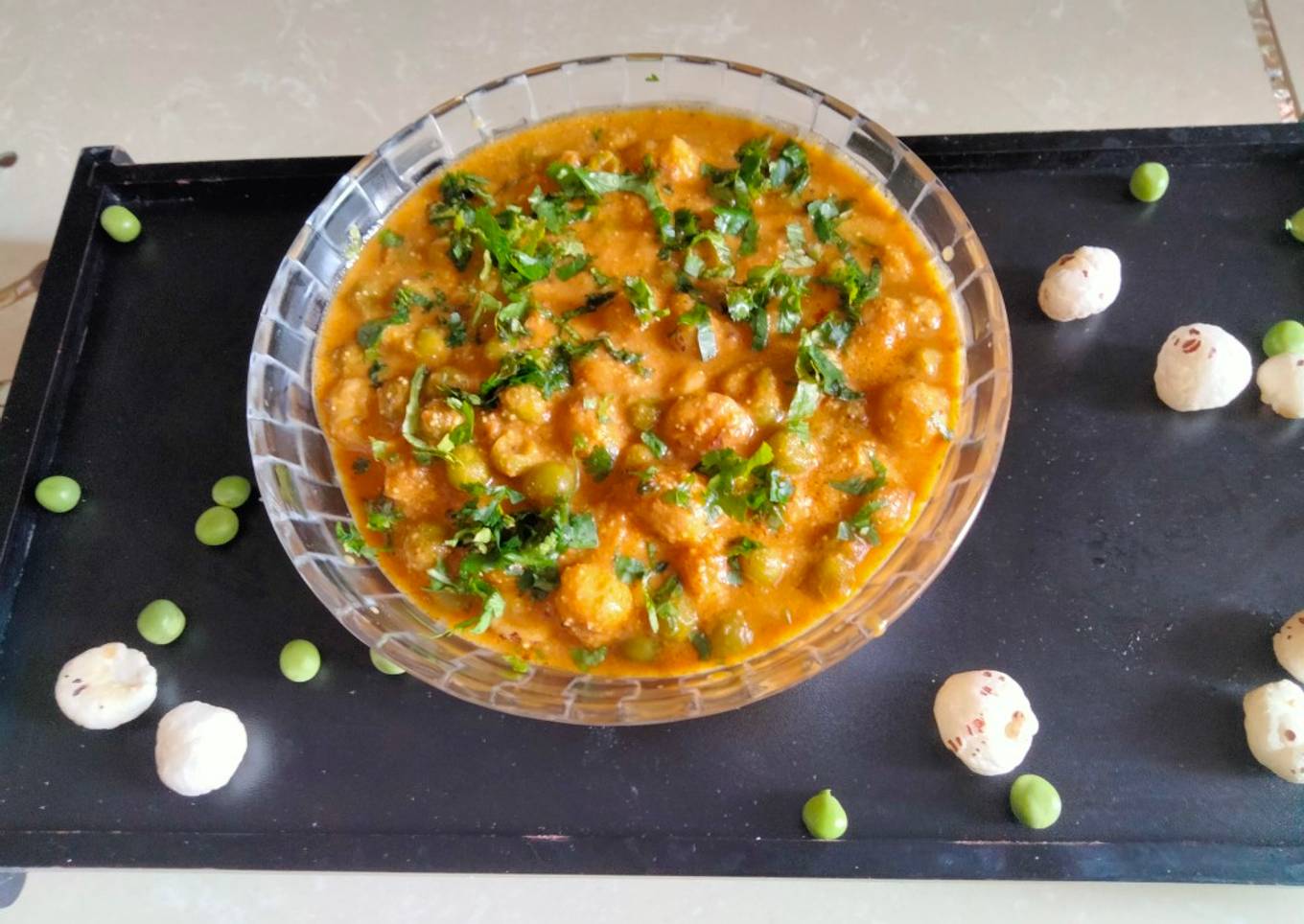 Rich Fox nut & peas curry without khoya