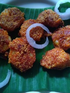 कोलंबी फ्राय (kolambi fry recipe in marathi) रेसिपी चे मुख्य फोटो
