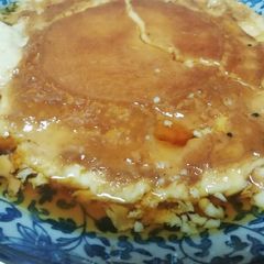 A picture of Less sweet caramel pudding.