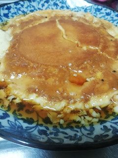A picture of Less sweet caramel pudding.