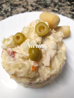 Una foto de Ensaladilla de huevo y surimi
