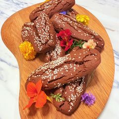 A picture of Roti gambang (Indonesian’s sweet and spiced heritage bread).