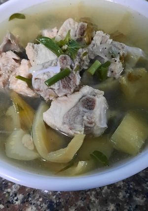 Hình của món Canh dưa cải nấu xương.