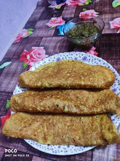 मूंग दाल चीला(Moong daal chilla recipe in Hindi) रेसिपी मुख्य फोटो