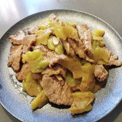 A picture of Beef with Ampalaya.