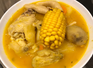 A picture of Jamaican chicken soup.