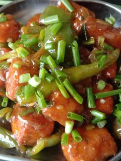 पनीर चिली (paneer chilli recipe in marathi) रेसिपी चे मुख्य फोटो 