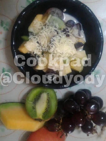 Cara Gampang Menyiapkan Resep Salad buah yoghurt yang  Bikin Ketagihan Anti Ribet, Mantap