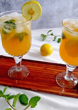 A picture of Orange Lemon Mojito.