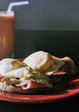 A picture of Easy Hollandaise sauce with blender/Bamix.