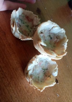 Una foto de Canastita de salsa blanca