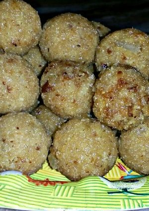A picture of Coconut Jaggery Laddu.