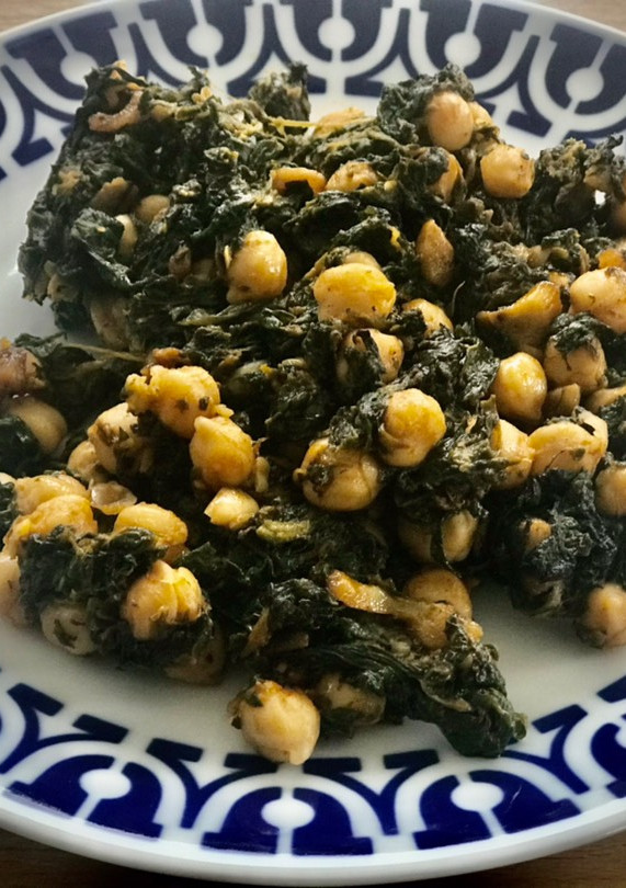 Una foto de Espinacas con garbanzos