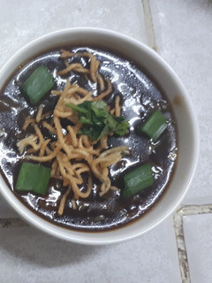 મનચાઉં સૂપ (Manchow Soup Recipe in Gujarati) રેસીપી મુખ્ય ફોટો