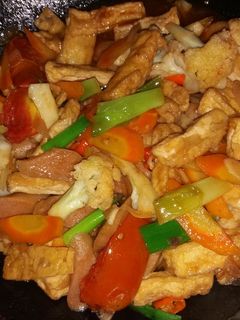 Foto resep Tumis tahu,sosis,wortel,dan bunga kol