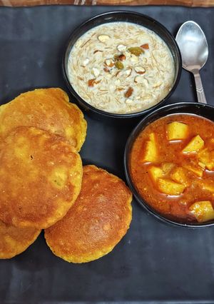 मूंग दाल की खस्ता कचौरी रेसिपी मुख्य फोटो