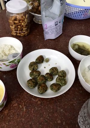 Hình của món Ếch viên chiên.