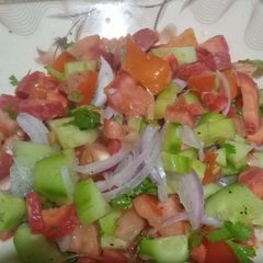 A picture of Kuchumber salad🍅🌶🌰#nofire.