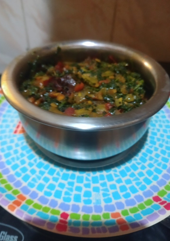வெந்தயக் கீரை பொரியல் செய்முறை முக்கிய புகைப்படம்