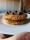 Hotcakes de plátano, avena y chocolate