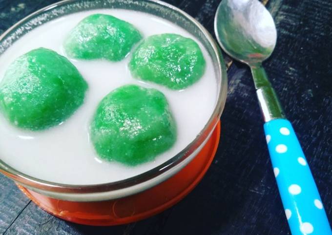 Klepon kuah santan