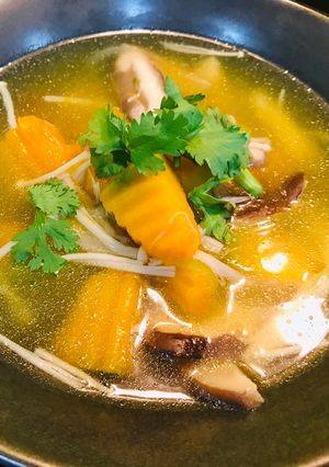 Hình của món Canh bí đỏ nấu nấm.
