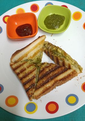A picture of Potato & Cheese Grilled Sandwich.