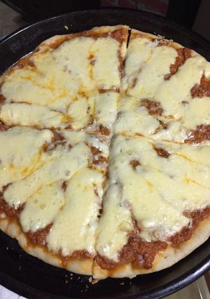 Una foto de Pizza casera con Atún!!
